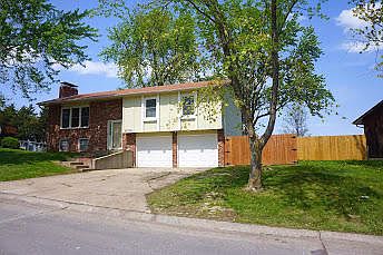 3rd image of 1073 S Victoria Ave