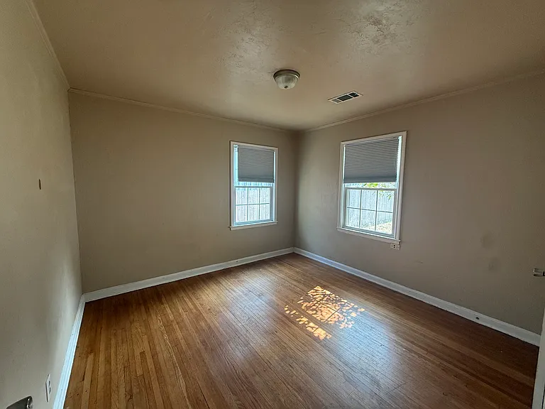 936 S Winston Ave E — Photo 11