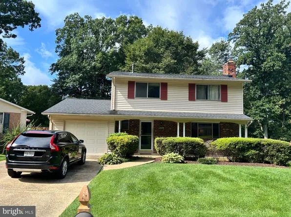 5074 Coleridge Dr, Fairfax, VA 22032