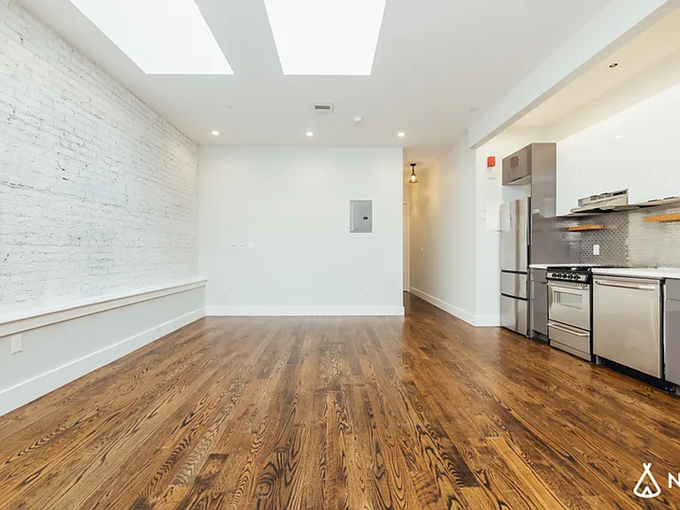 6015 Myrtle Ave #L — Photo 3