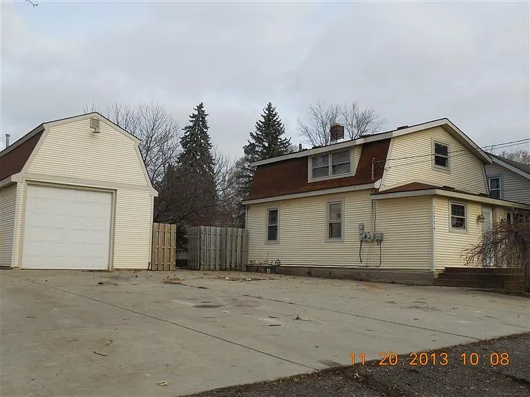 11772 Crestview Rd photo 1
