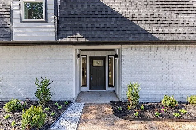 3 bed, 2.5 bath, 2704 sqft, $2,500 — Photo 3