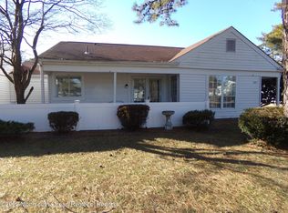 525C Sheffield Dr, Manchester, NJ 08759