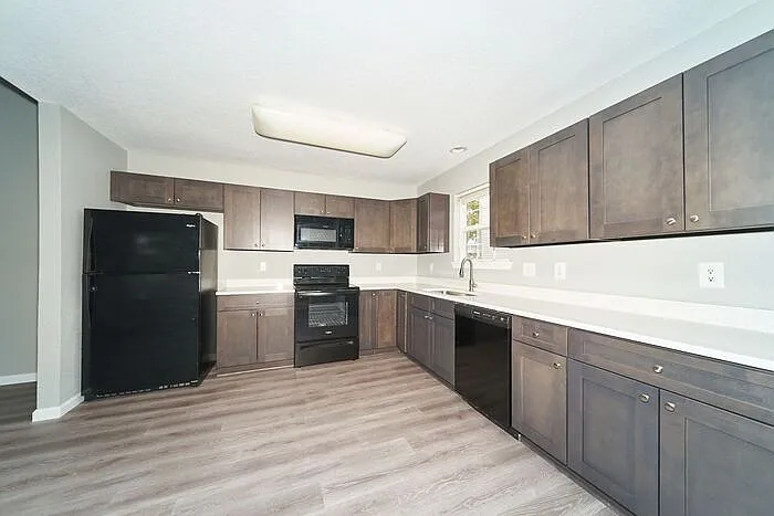 8335 Eagles Nest Dr — Photo 16