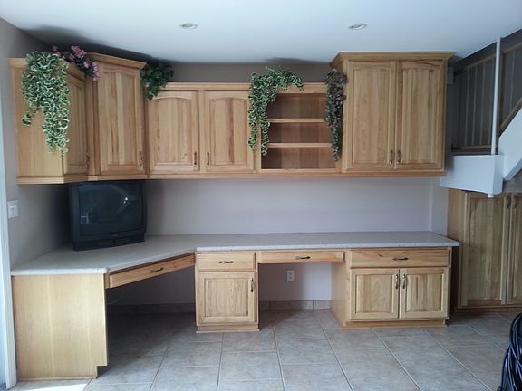 2nd image of 2930 E Clarendon Ave