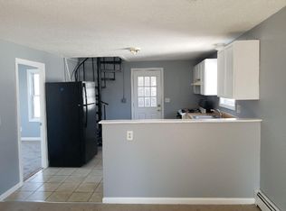 67 Wells St, Manchester, CT 06040