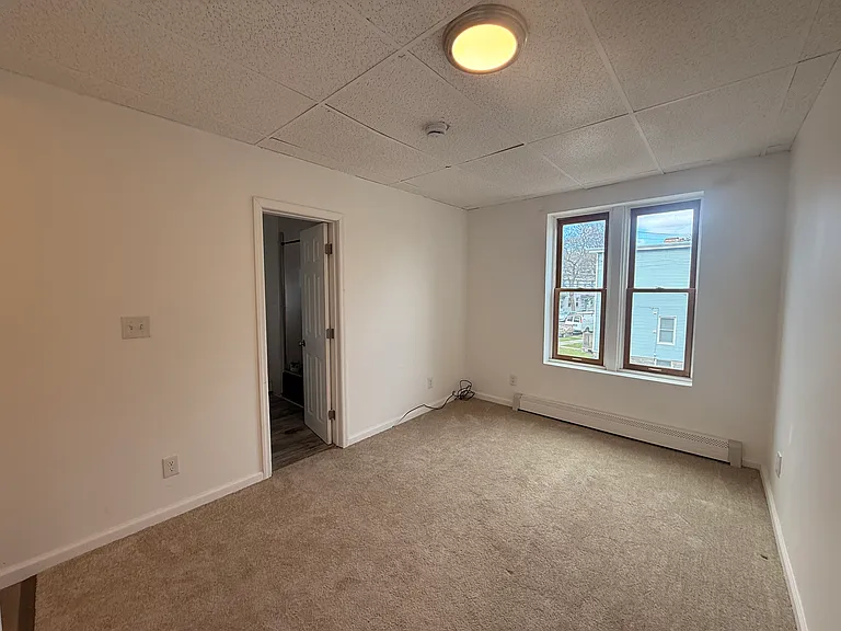 84 Willow St #2 — Photo 5