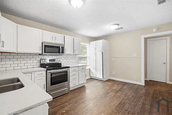 1 bed, 592 sqft, $925 — Photo 4
