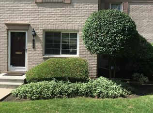 1756 Graefield Rd, Birmingham, MI 48009