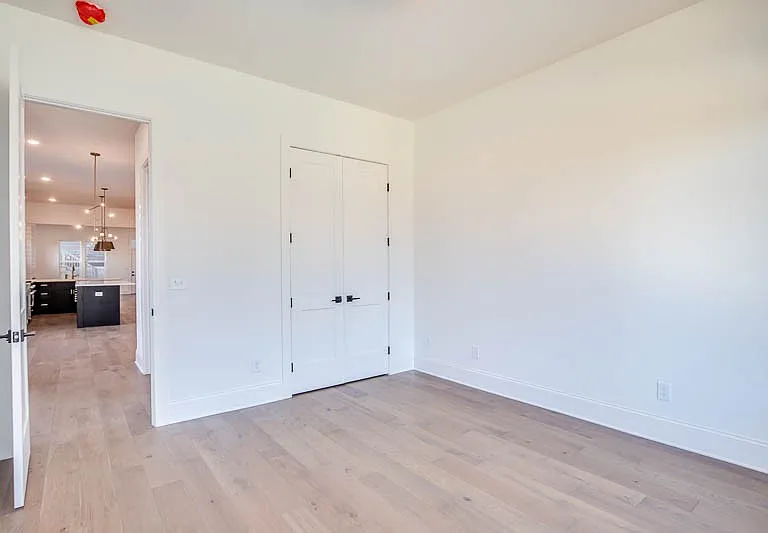 1304A Pillow St — Photo 3