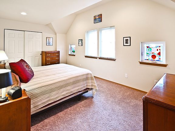 5th image of 7712 Highland Park Way SW #A