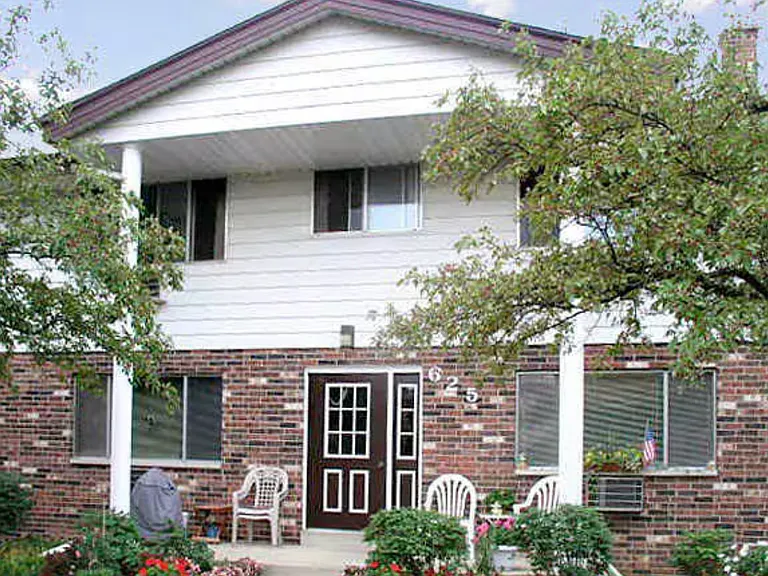 725 Sunnyslope Dr #3 — Photo 6