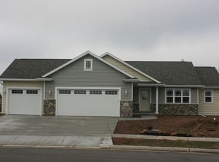 616 W 2nd St, Shawano, WI 54166