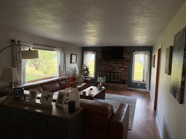 7958 Road F NW, Ephrata, WA 98823