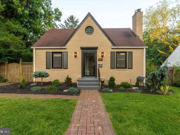 9907 Markham St, Silver Spring, MD 20901