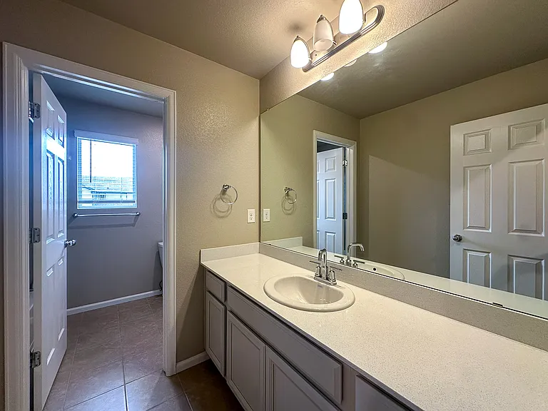 17440 Springfield Dr — Photo 45