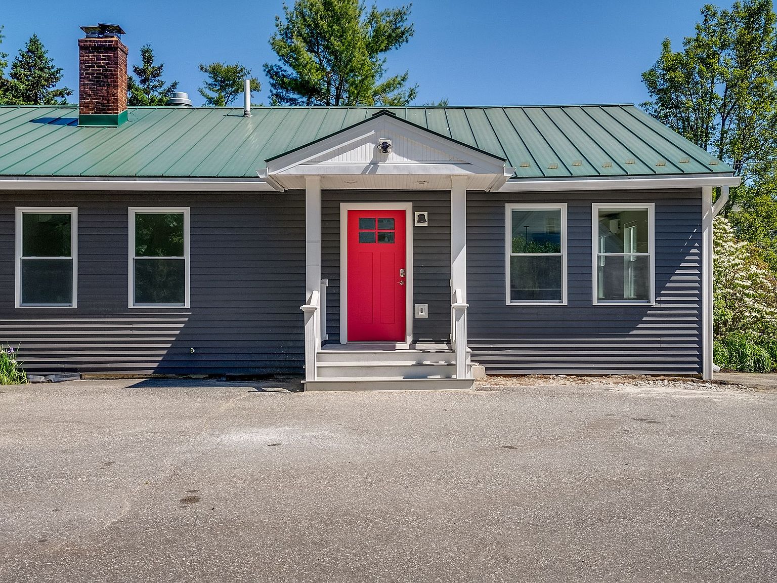 304.5 Maine St #2, Brunswick, ME 04011 | Zillow