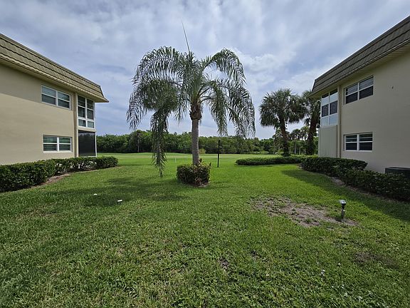 3rd image of 19 Vista Gardens Trl APT 104