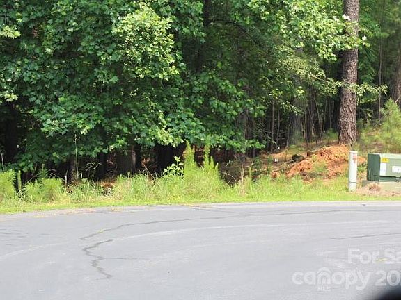 5th image of 5779 Point Comfort Ln #200