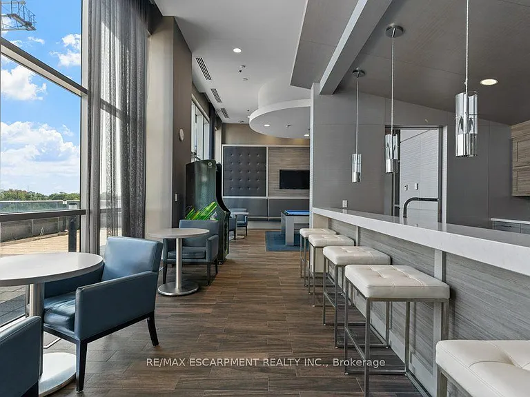 2087 Fairview St #1304 — Photo 36