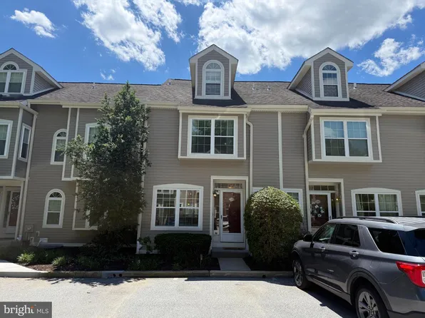 703 Cheswold Ct, Chesterbrook, PA 19087