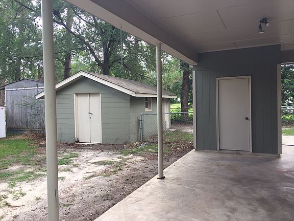 3rd image of 400 E Stanfill St