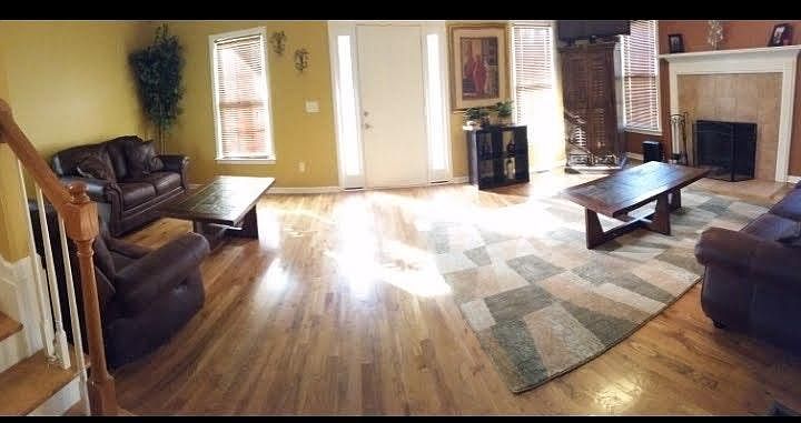 2nd image of 1806 Lakewood Ave SE