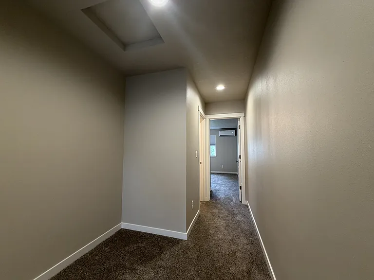 4025 Filbert St NE — Photo 21