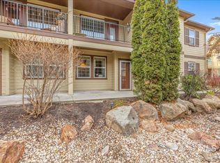 1262 E Winding Creek Dr, Eagle, ID 83616
