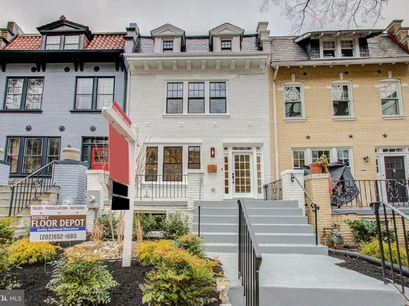 2723 Woodley Pl NW, Washington, DC 20008