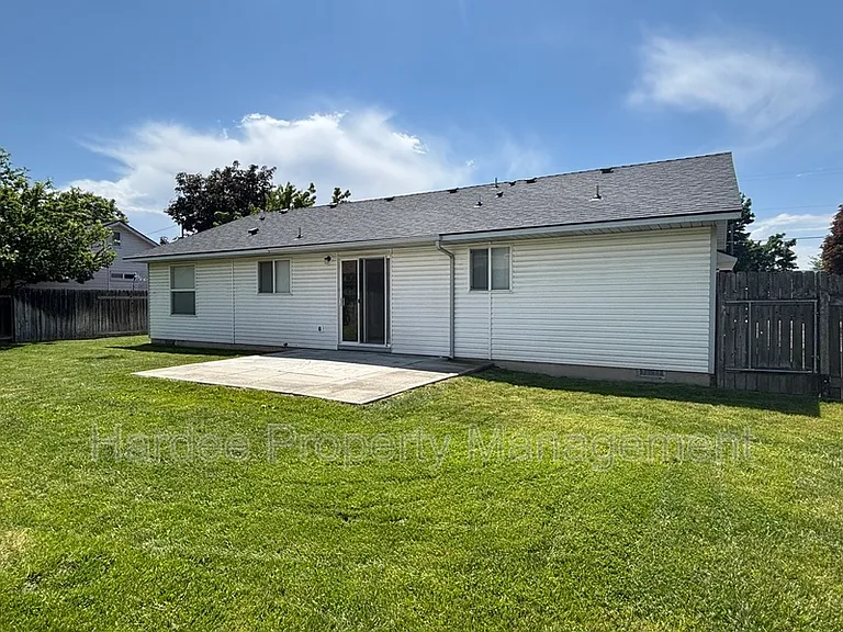 10764 W Goldenrod Ave — Photo 19