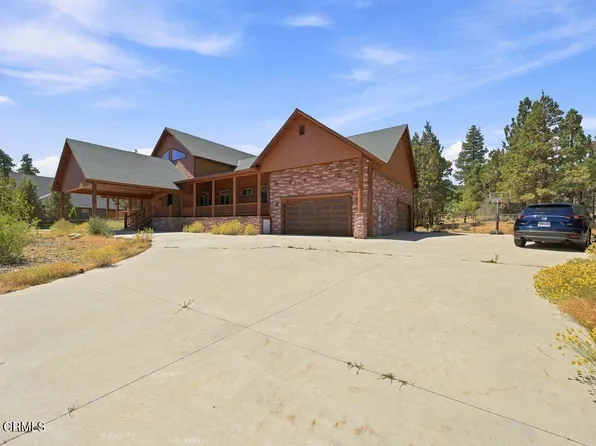 1099 Heritage Trl, Big Bear City, CA 92314