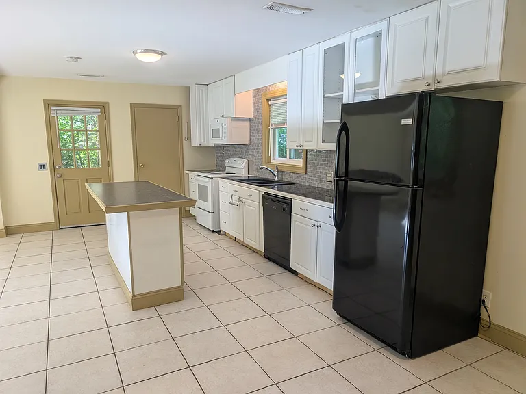 634 Constant Dr — Photo 10