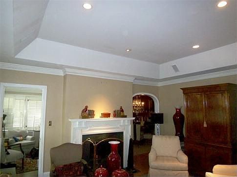 Hardwood floors, recessed lighting.
