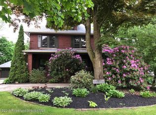 316 N Abington Rd, Clarks Green, PA 18411