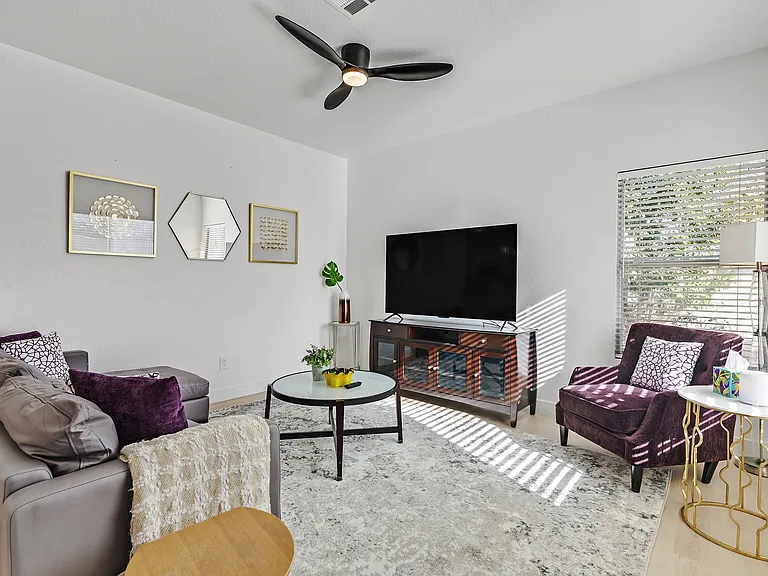 9825 Garamound Ave — Photo 6