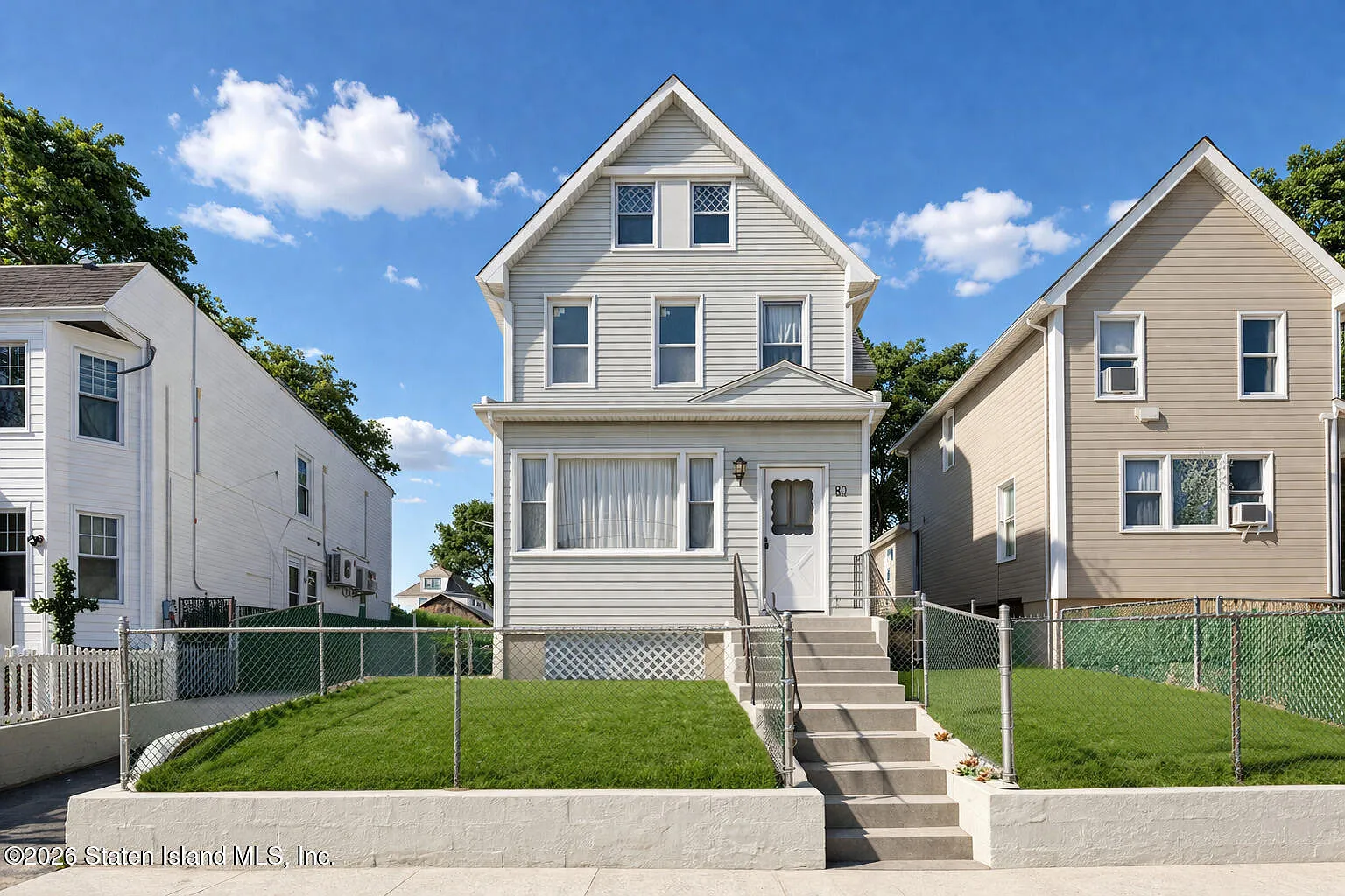 80 Van Pelt Ave photo 1