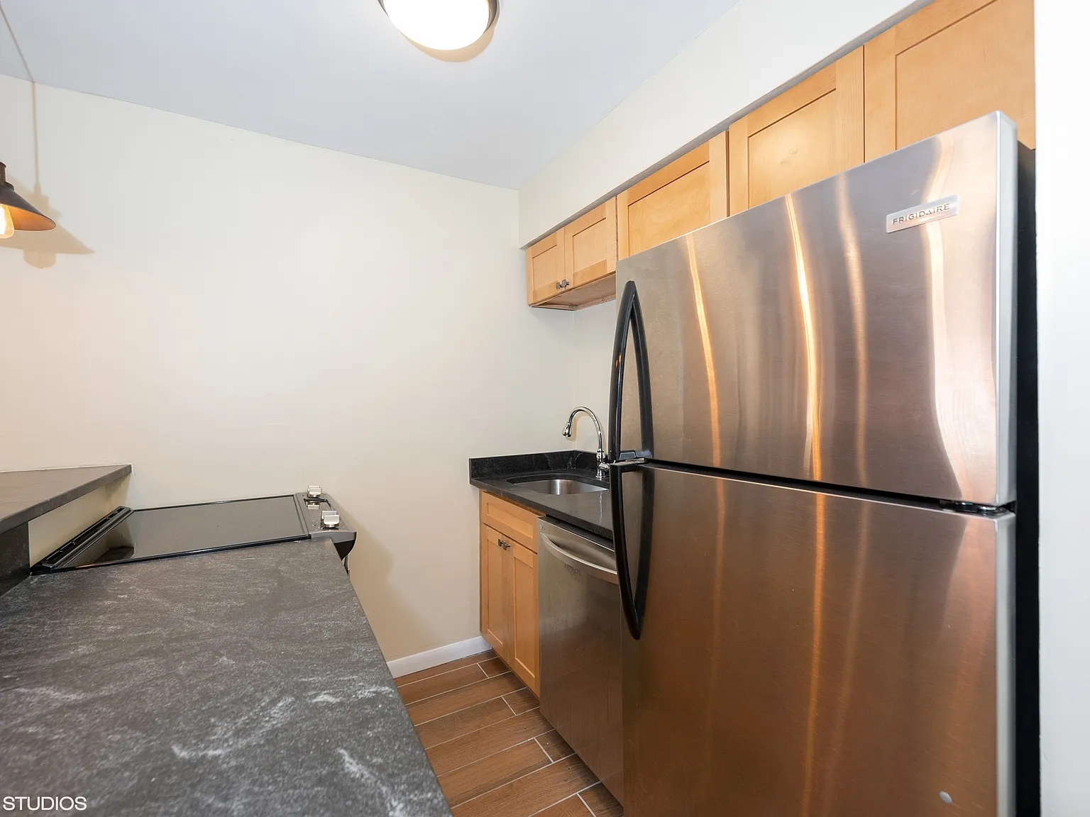 1 bed, 1000 sqft, $2,550 — Photo 4