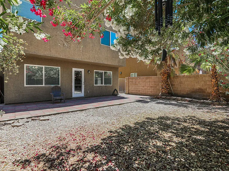367 Dog Leg Dr — Photo 19
