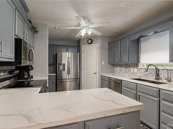 4th image of 7421 Golf Dr