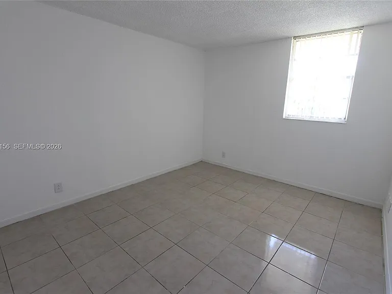 4550 NW 9th St #611E — Photo 14