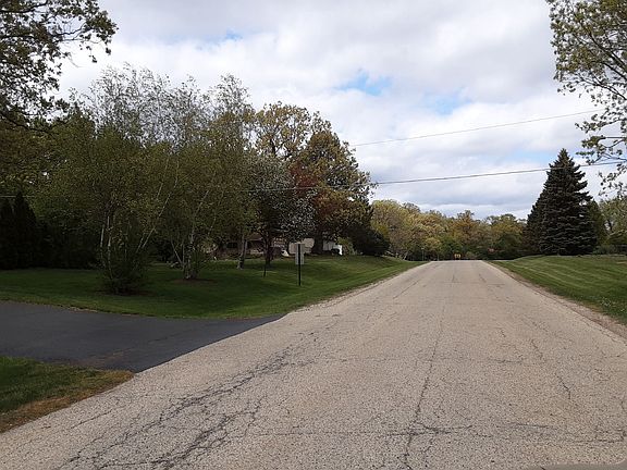 5th image of 36292 N Hazelwood Dr