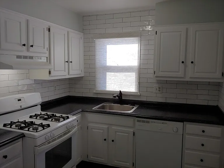 2300 S Julian St — Photo 13