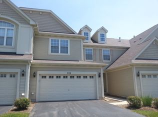 702 Amherst Dr, Sycamore, IL 60178