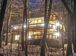 827 Blue Ridge Dr, Wintergreen Resort, VA 22967