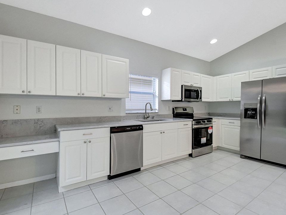 1st image of 7865 Colony Lake Drive