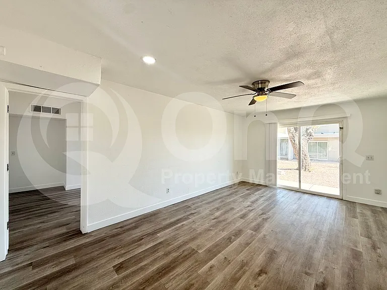 2801 E Marconi Ave #101 — Photo 16