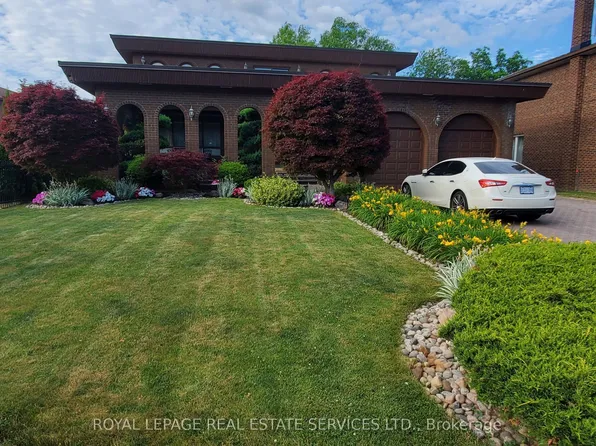 44 Wigwoss Dr, Vaughan, ON L4L 2P8