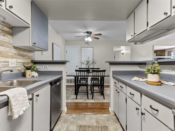 18302 E Kepner Place #203, Aurora, CO 80017