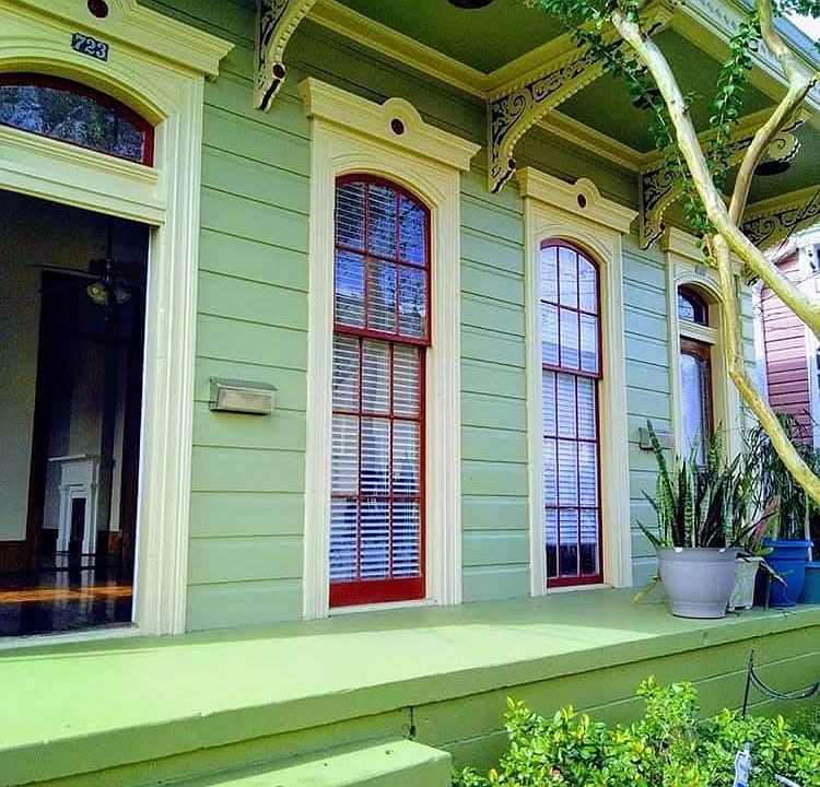 1st image of 721 Nunez St